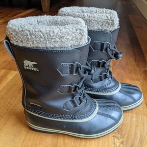 Sorel Yoot Pac Boots size 3
